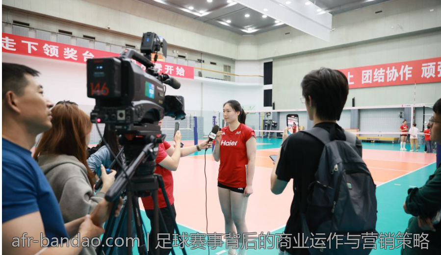 足球赛事背后的商业运作与营销策略